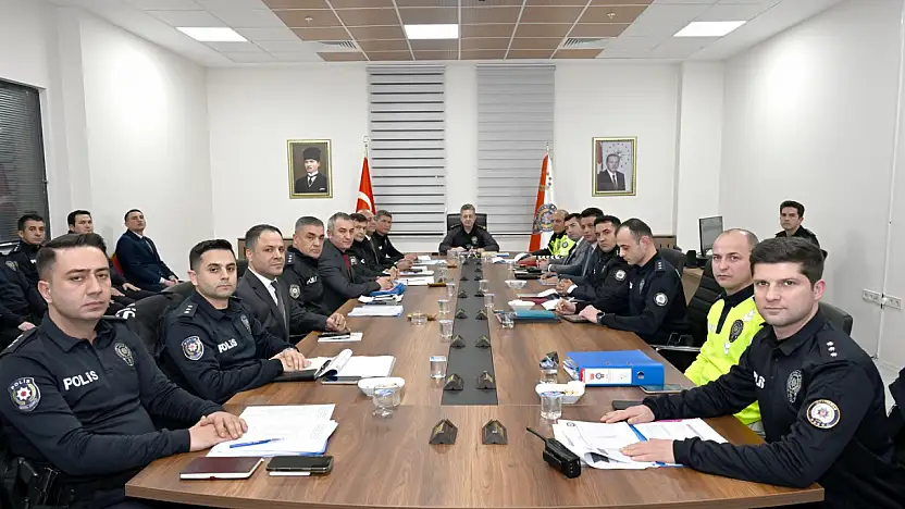 Adıyaman İl emniyet müdürlüğünde değerlendirme toplantısı gerçekleştirildi