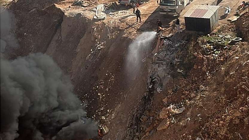 Atık malzeme yangını korkuttu