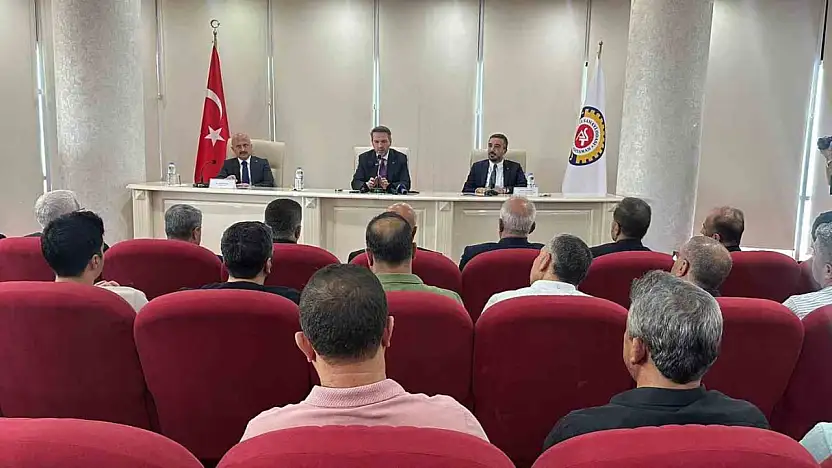 Bakan Bayraktar: 'Adıyaman üretim, enerji ve tarımda öncü şehir olacak'