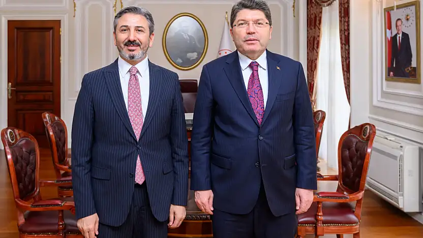 Bakan Yardımcısı Aydın'dan Adalet Bakanı Tunç'a ziyaret