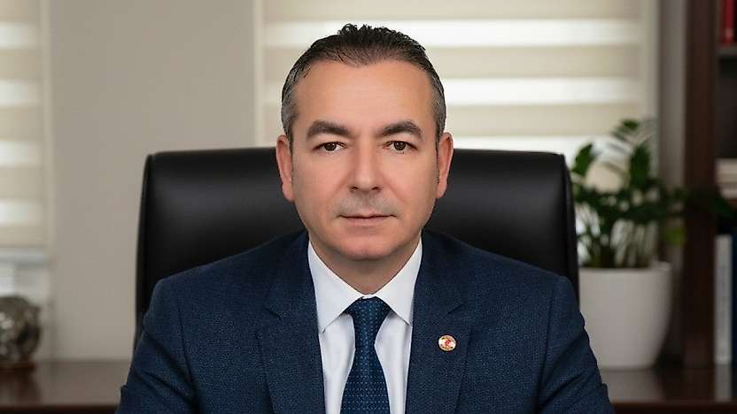 Başkan Çeliker'den Basın Özgürlüğü Vurgusu: Gazeteciler Özgürce Haber Yapabilmeli