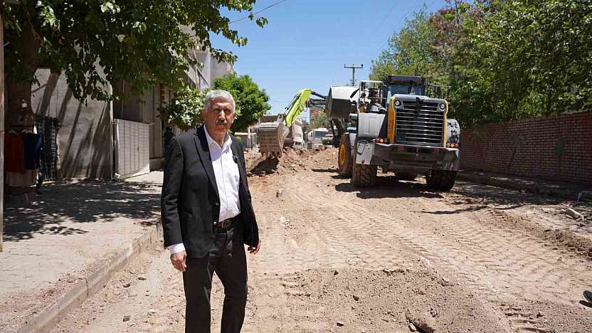 Başkan Hallaç: 'Konforlu ve dayanıklı yollarla Kahta'yı geleceğe hazırlıyoruz'