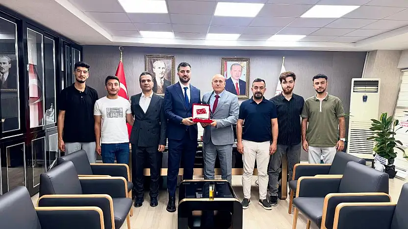 Başkan Tepe'den Gençlik ve Spor İl Müdürü Elüstü'ye ziyaret