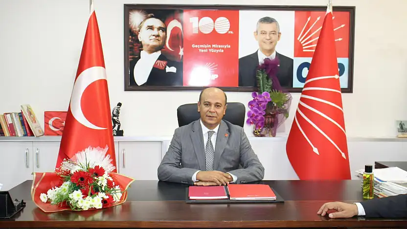 Başkan Vakkas Acar mazbatasını alarak görevine başladı