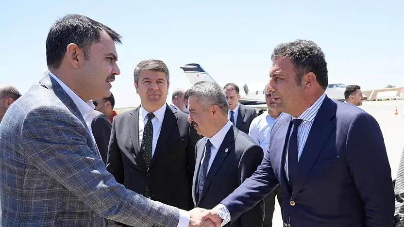 Başkan Yıldırım Gölbaşı'nın sorun ve taleplerini bakan Kurum'a iletti