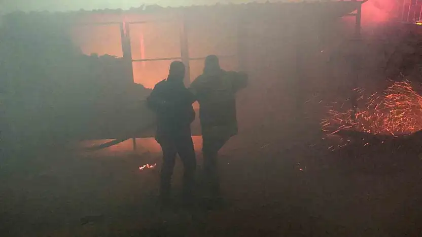 Besni'de konteyner yangını korkuttu