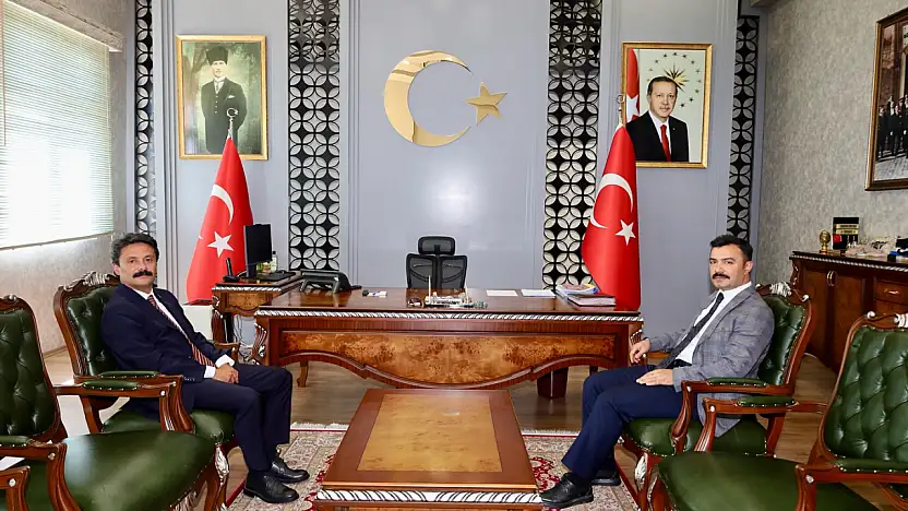 Besni Kaymakamı Aslan'dan Kaymakam Soysal'a ziyaret