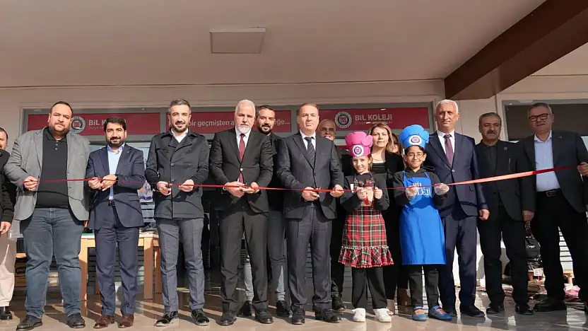 Bil okullarında Filistin yararına hayır kermesi düzenlendi