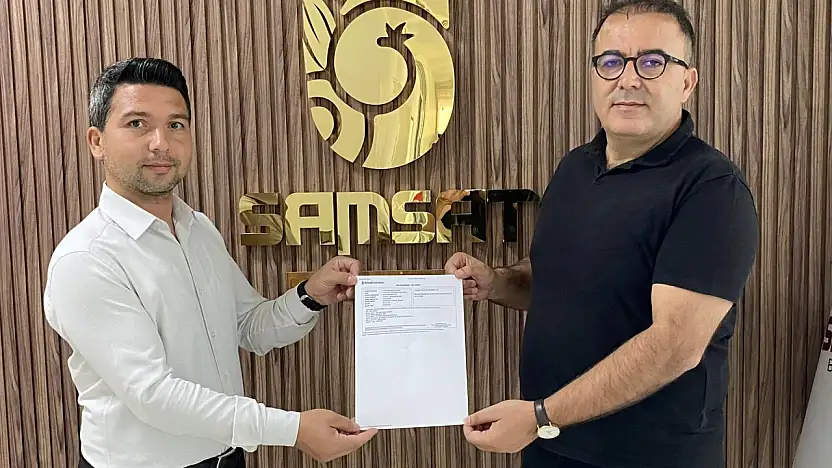 Burs alıyordu şimdi burs vererek takdir topladı