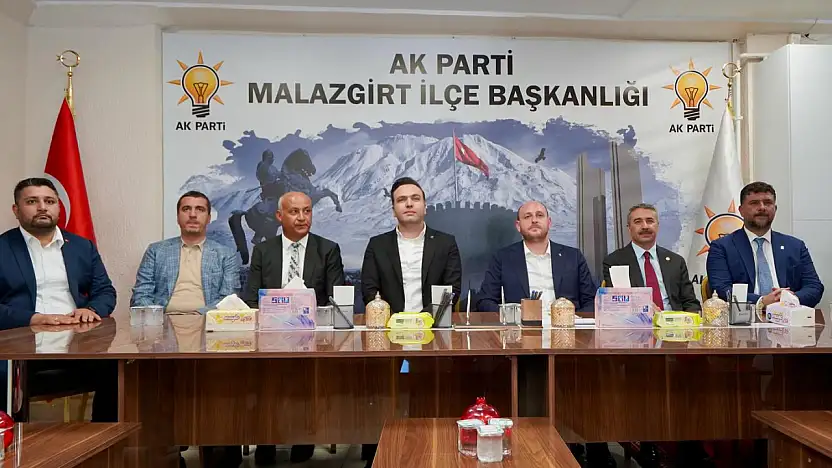 Büyükgümüş ve Alkayış'tan AK Parti Malazgirt İlçe Başkanlığına ziyaret