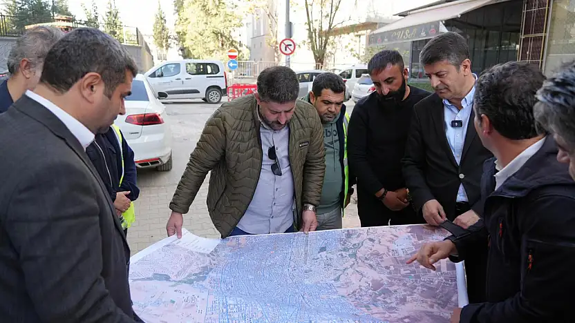 Çarşı merkezinde altyapı baştan sona yenileniyor