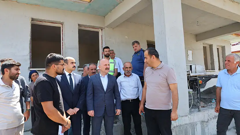 Çelikhan'ın Aksu Köyünde deprem konutları hızla yükseliyor