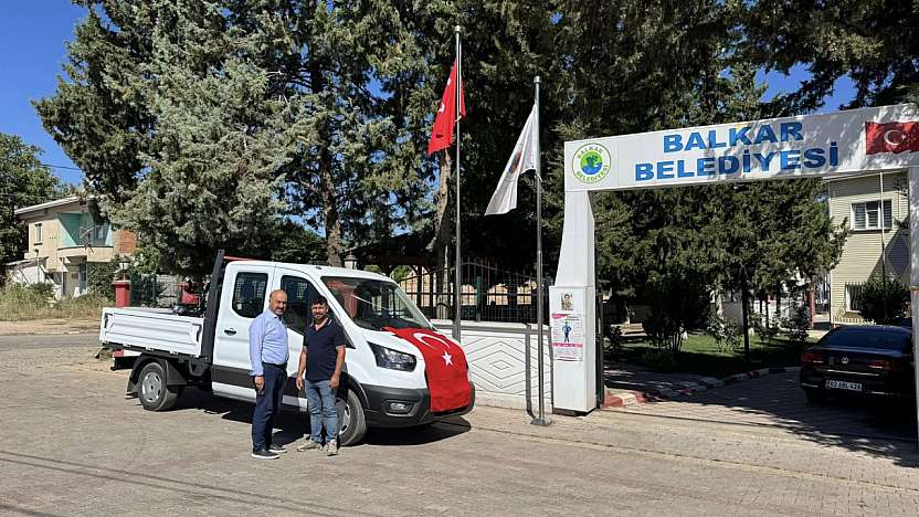 Balkar Belediyesine araç ve ilaçlama makinası hibe edildi