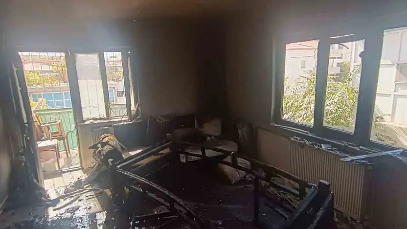 Elbistan'da ikamet yangını