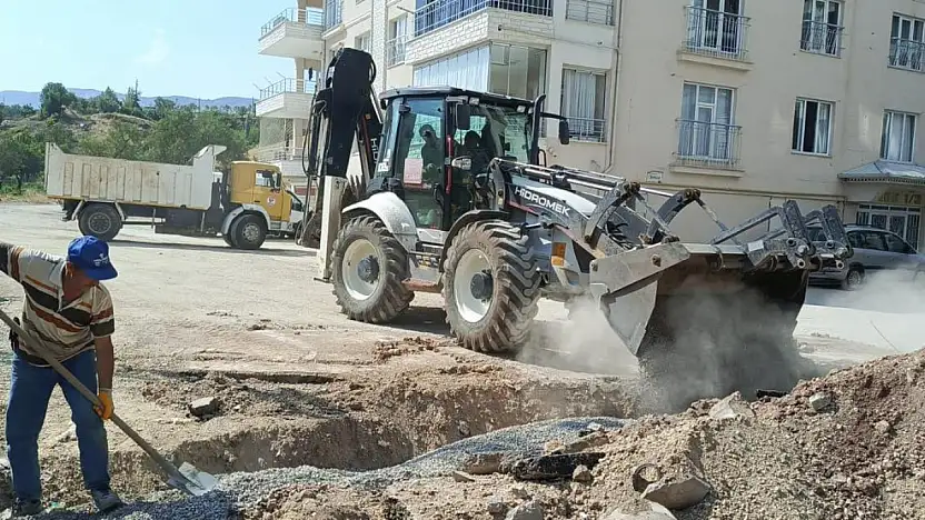 Gölbaşı belediyesi alt yapı çalışmalarını sürdürüyor