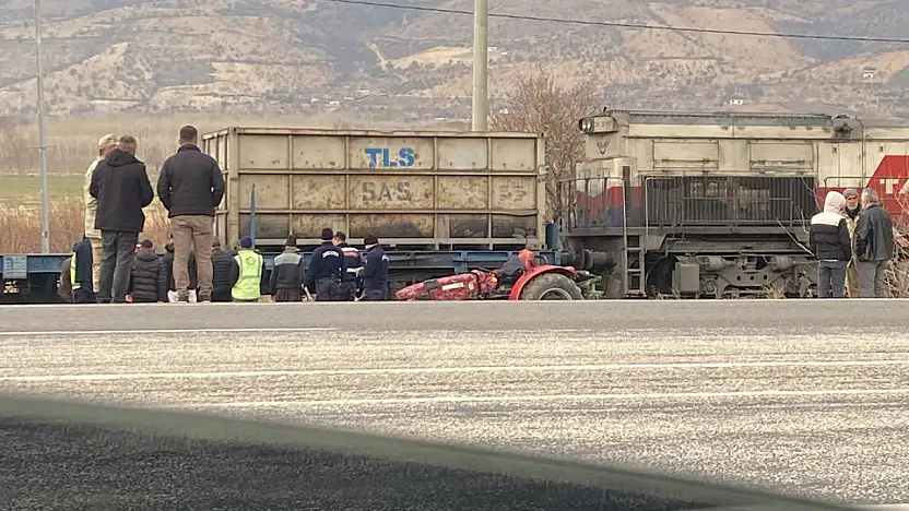 Gölbaşı'nda Traktör Tren hattına Girdi: 1 Yaralı