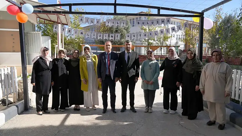 İl Müdürü Tosun, Aile Okulu Kursu kapanış törenine katıldı