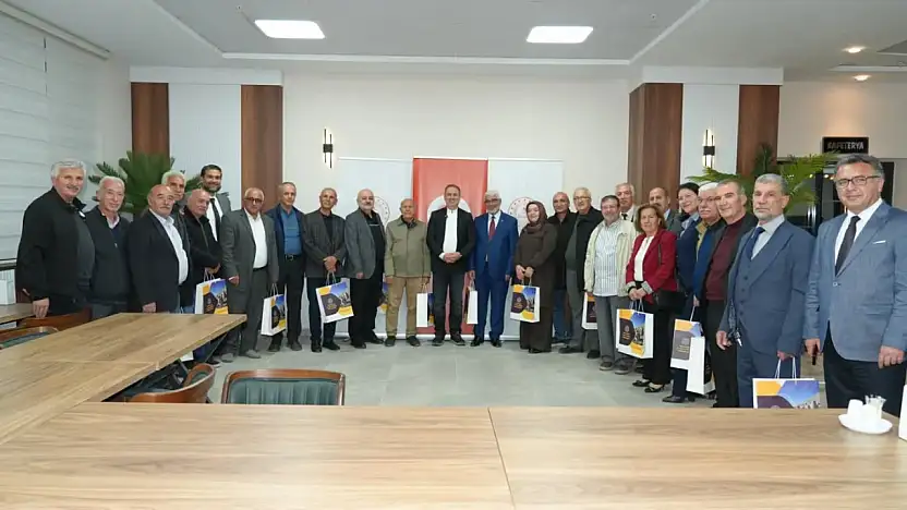 İl Müdürü Tosun, Emekli öğretmenlere bir araya geldi