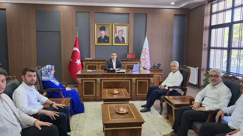 İl Müftüsü Haliloğlu'ndan Samsat Kaymakamı Gökçayır'a ziyaret