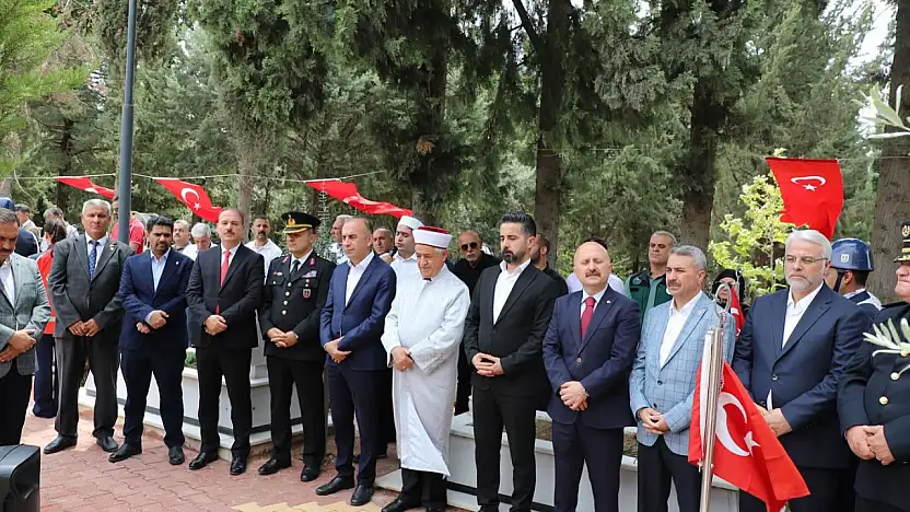 İl Protokolünden Şehitliğe ziyaret