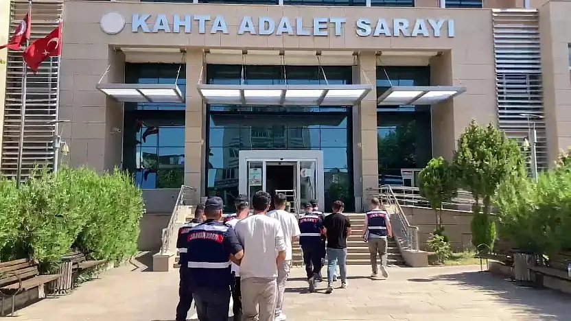 Adıyaman'da Jandarmadan Uyuşturucu Tacirlerine Darbe