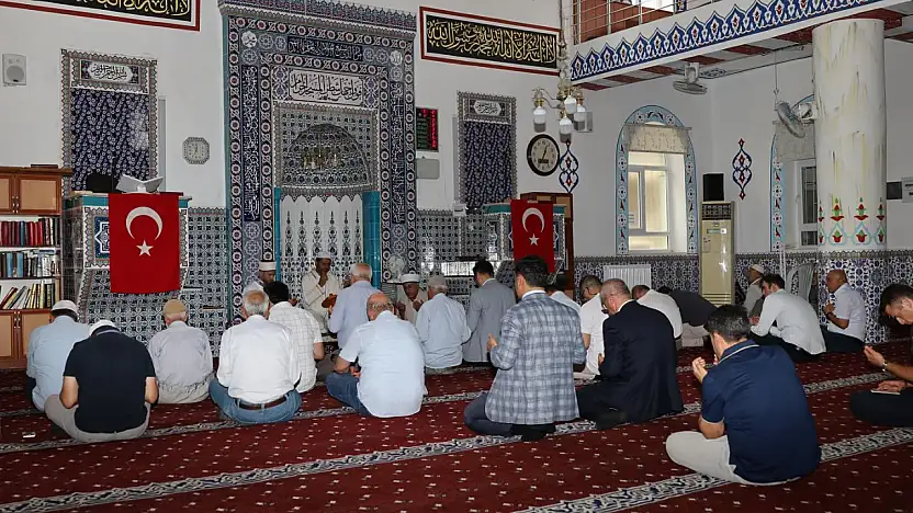 Kahta'da 15 Temmuz Şehitleri ve Gazileri için Mevlid-i Şerif okutuldu