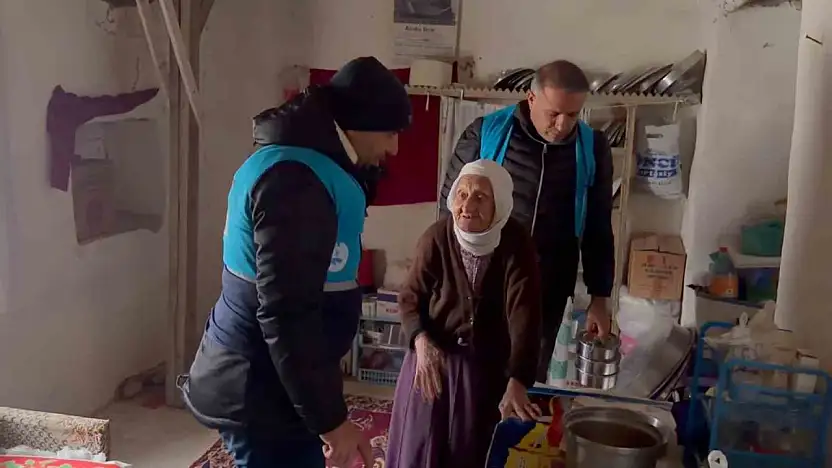 Kahta'da yaşlı ve engelli vatandaşlara sıcak yemek desteği