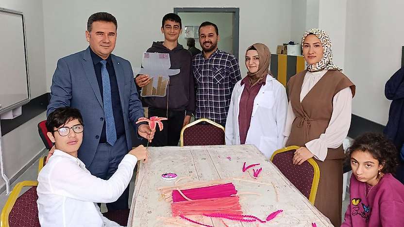 Kahta İlçe Milli Eğitim Müdürü Lütfi Başli Özel Eğitim Meslek Okulunda incelemelerde bulundu