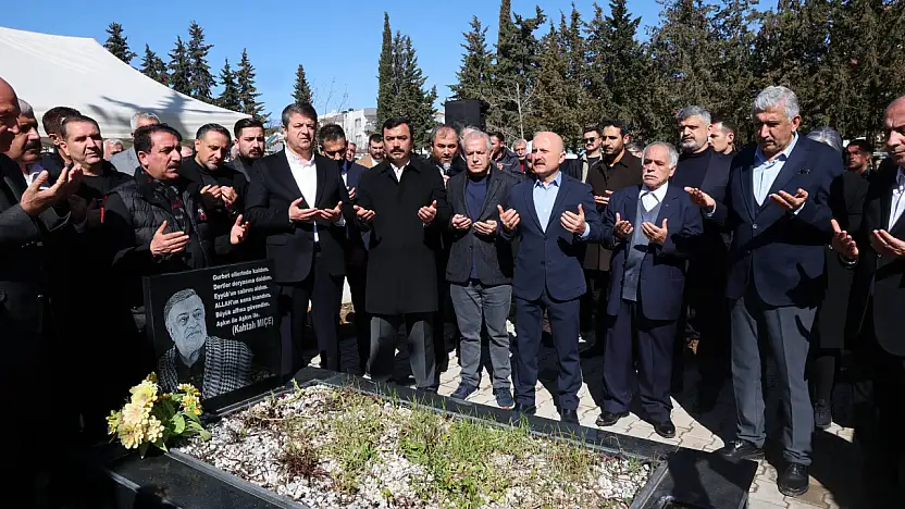 Kahtalı Mıçe vefatının birinci yıldönümünde mezarı başında anıldı