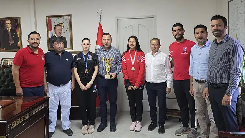Kaymakam Algın, Şampiyon sporcuları ağırladı