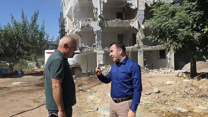 Kaymakam Algın yıkım çalışmalarını yerinde inceledi