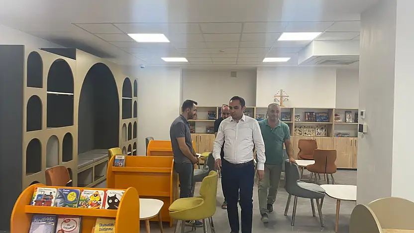 Kaymakam Partal Halk Kütüphanesinde incelemelerde bulundu