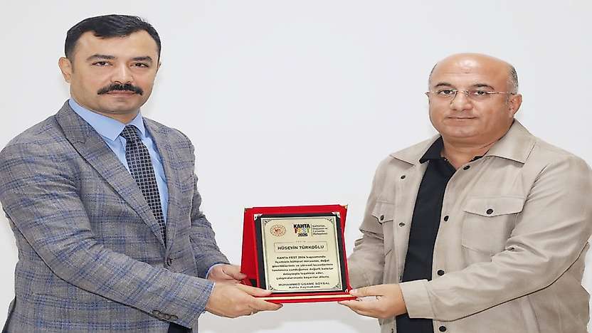 Kaymakam Soysal'dan Adıyaman News Haber Ekibine Teşekkür Plaketi