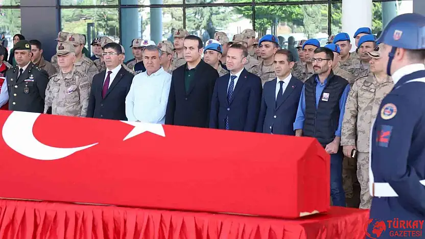 Kazada hayatını kaybeden uzman çavuş son yolculuğuna uğurlandı