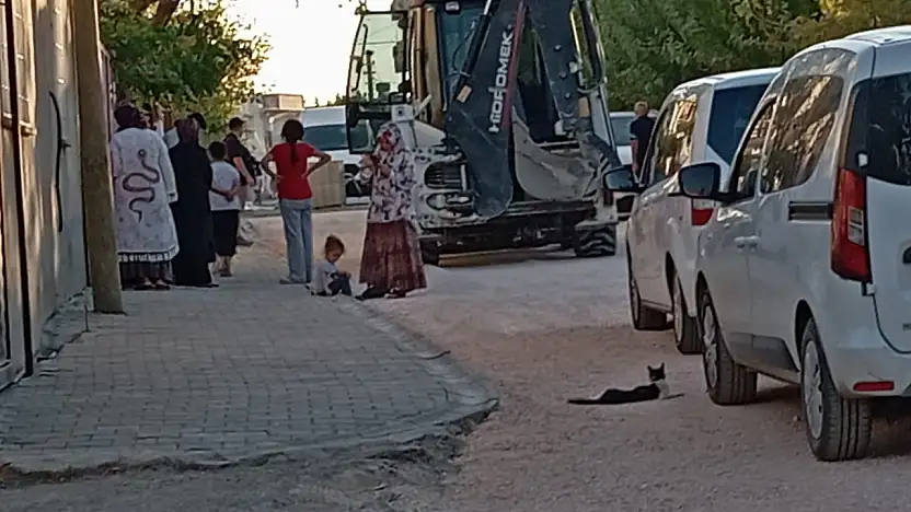Kepçenin çarptığı 5 yaşındaki çocuk hayatını kaybetti