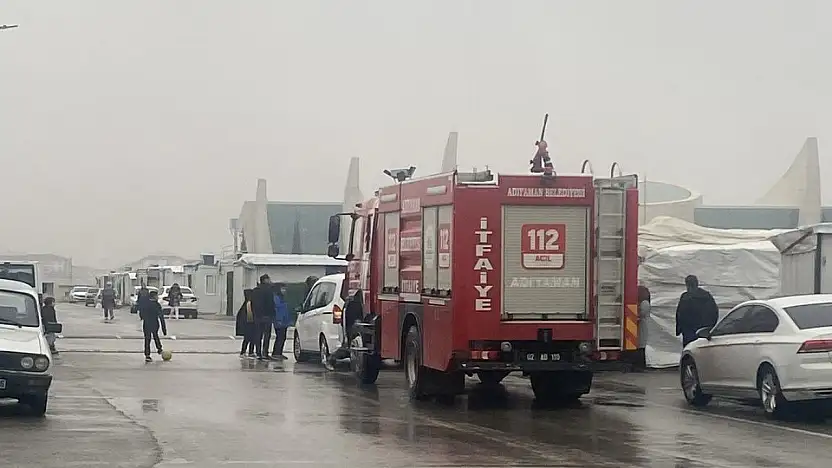 Konteyner kentte çıkan yangın korkuttu