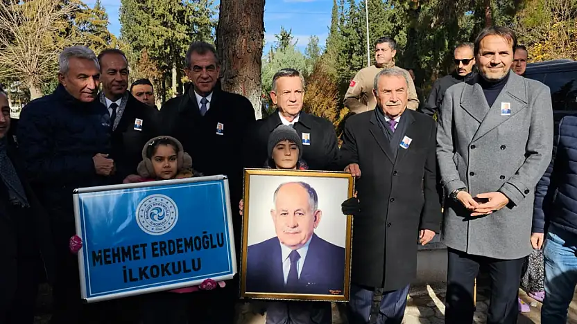 Mehmet Erdemoğlu dualarla mezarı başında anıldı