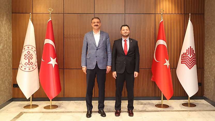 Milletvekili Toprak Vakıflar Genel Müdürü Sinan Aksu ile bir araya geldi