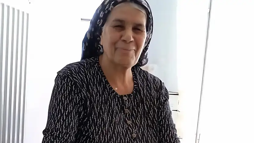 Otomobilin çarptığı kadın hayatını kaybetti