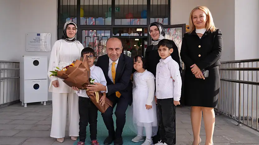 Rektör Keleş, Safvan Özel Eğitim kurumu öğrencileriyle bir araya geldi