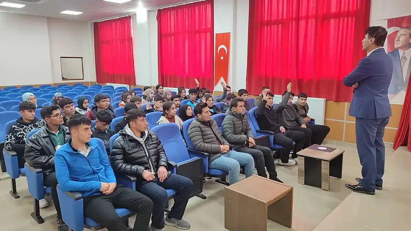 Samsat'ta Eğitimde İstişare ve Motivasyon buluşması