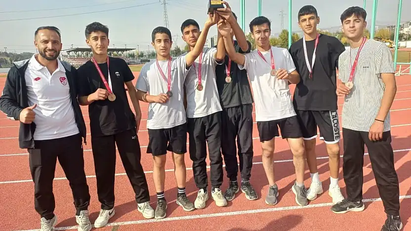 Sincikli atletlerden büyük başarı