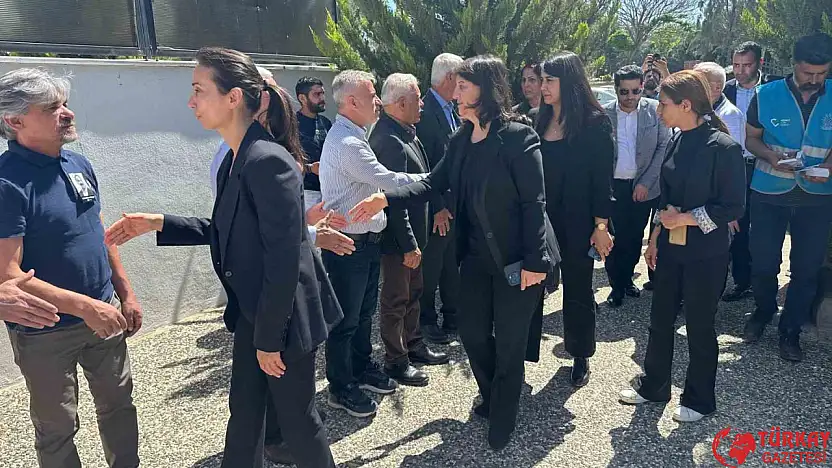 Sırrı Süreyya Önder için Adıyaman'da taziye kabul ediliyor