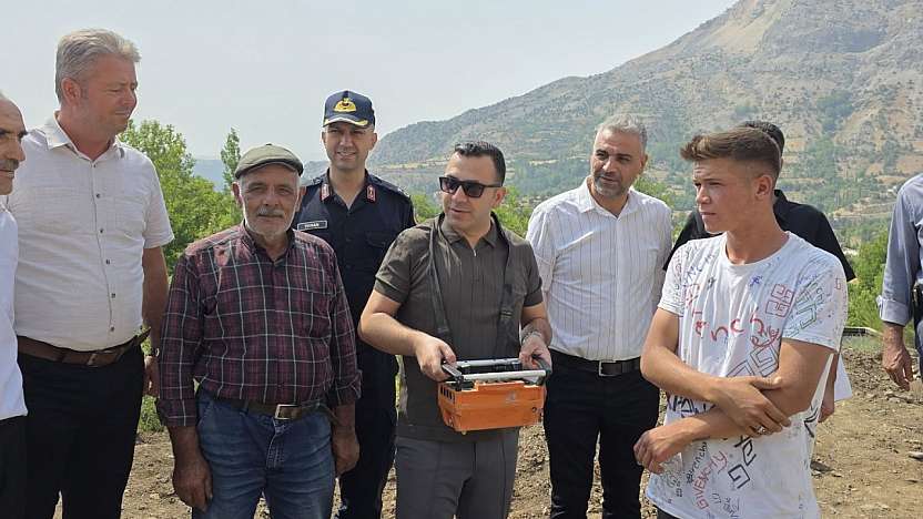 Temele İlk Harç Kaymakam Algın'dan