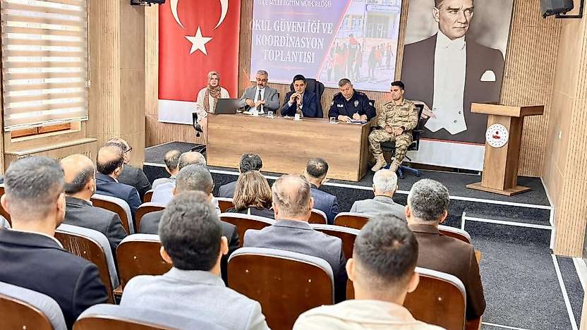 Tut'ta okul güvenliği toplantısı gerçekleştirildi