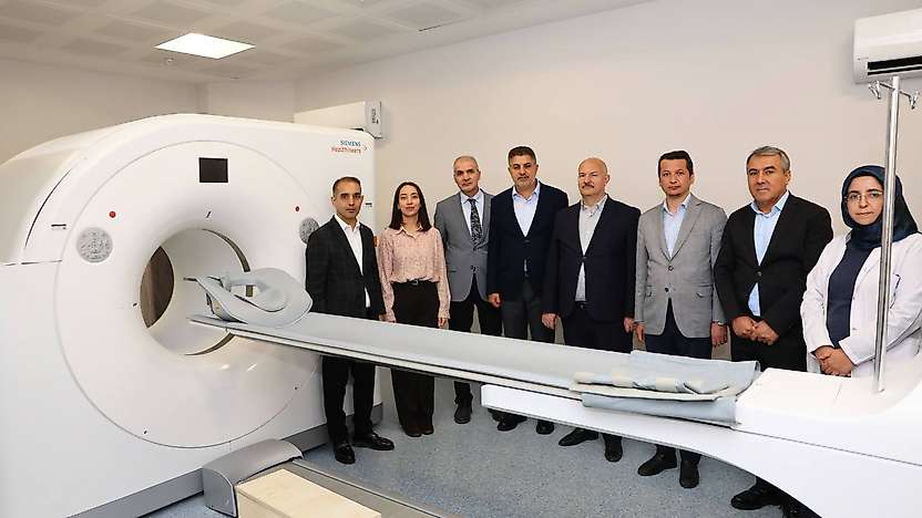Vali Küçük ve Milletvekili Şan Adıyaman Eğitim ve Araştırma Hastanesinde incelemelerde bulundu