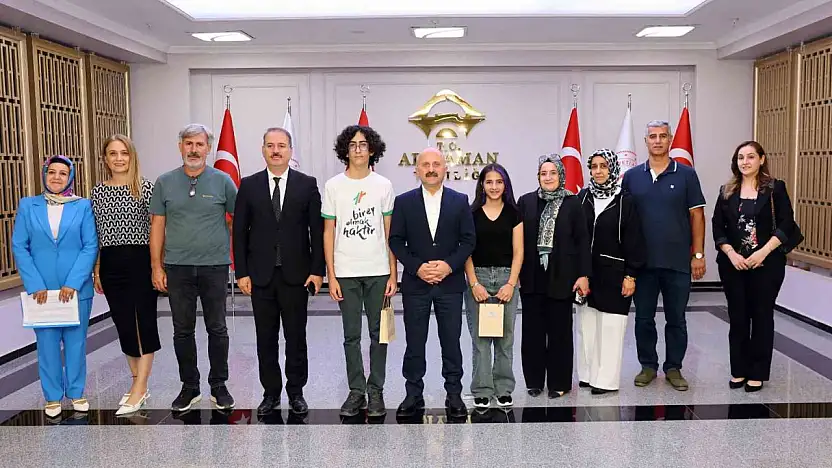 Vali Osman Varol, LGS şampiyonlarını ağırladı