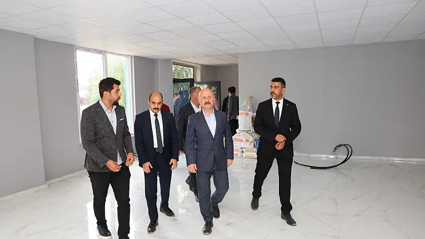 Vali Varol, Çelikhan öğretmen evi inşaatını inceledi