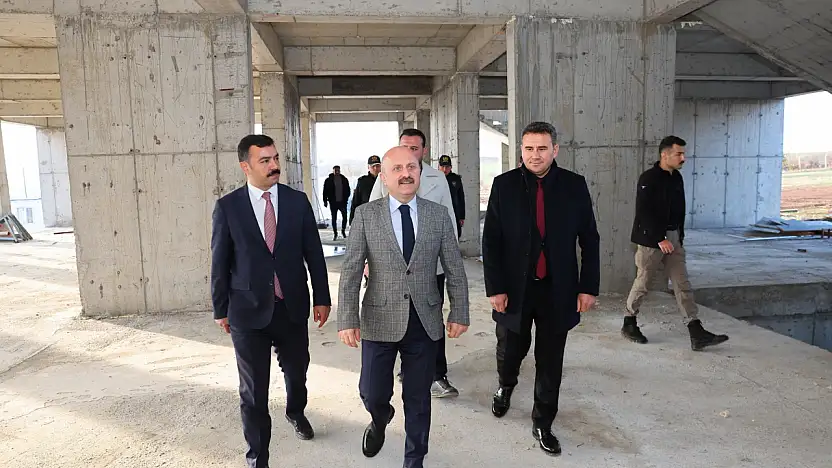 Vali Varol Kahta Çobanlı ilkokulu inşaatında incelemede bulundu