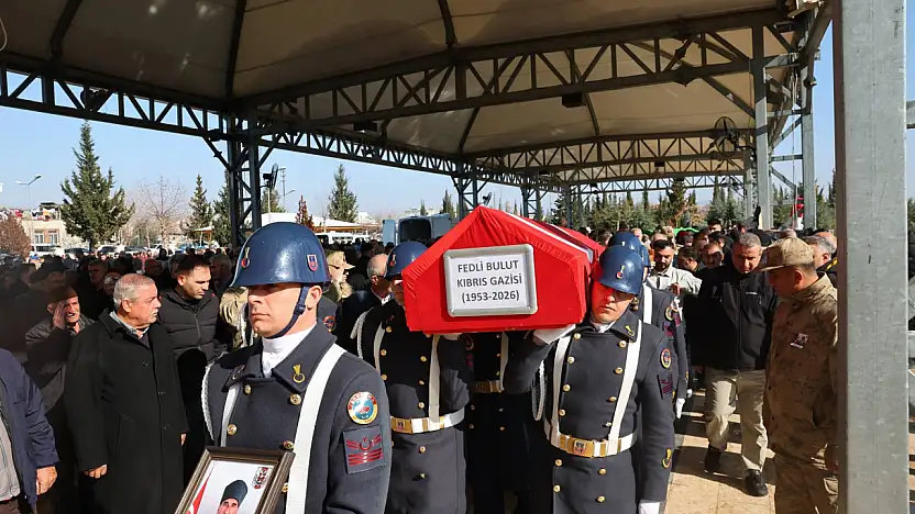 Vefat eden Kıbrıs Gazisi dualarla son yolculuğuna uğurlandı